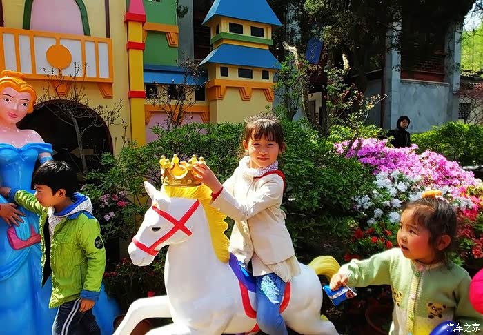 【图】陪孩子去动漫乐园_启辰D50论坛