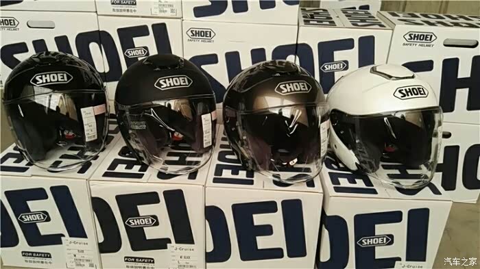 【图】SHOEI J-Cruise头盔的腮部内衬可以拆掉