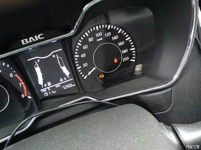 【图】求解答…ABS灯亮了怎么回事?_北汽幻