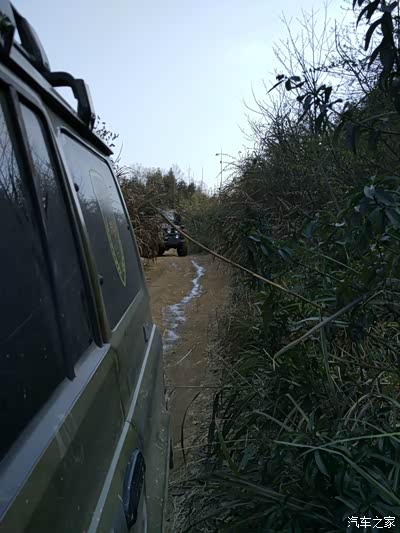 重庆212大队与璧山分队征服曾家山(英雄坡)欢