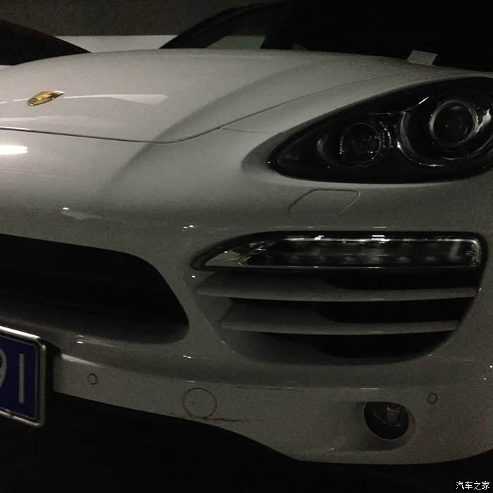 【图】上牌第一天在车库把别人的车刮了,哭了