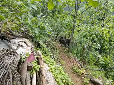 开着锐胜去雾灵山农家小院