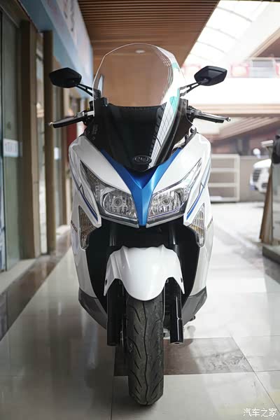 15年五台车 光阳赛艇300i飒爽高清作业