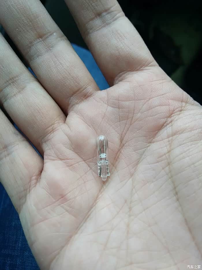 【图】空调显示屏不亮了,昨天下午去修理铺已