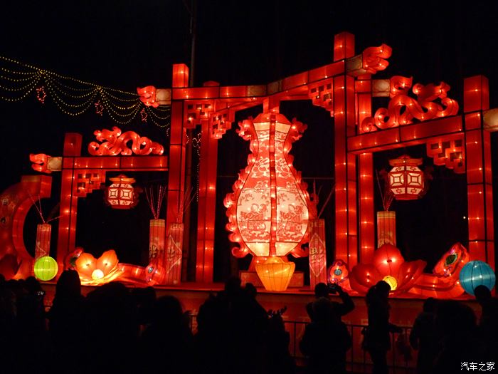 元宵节家在情在元宵节赏灯送祝福