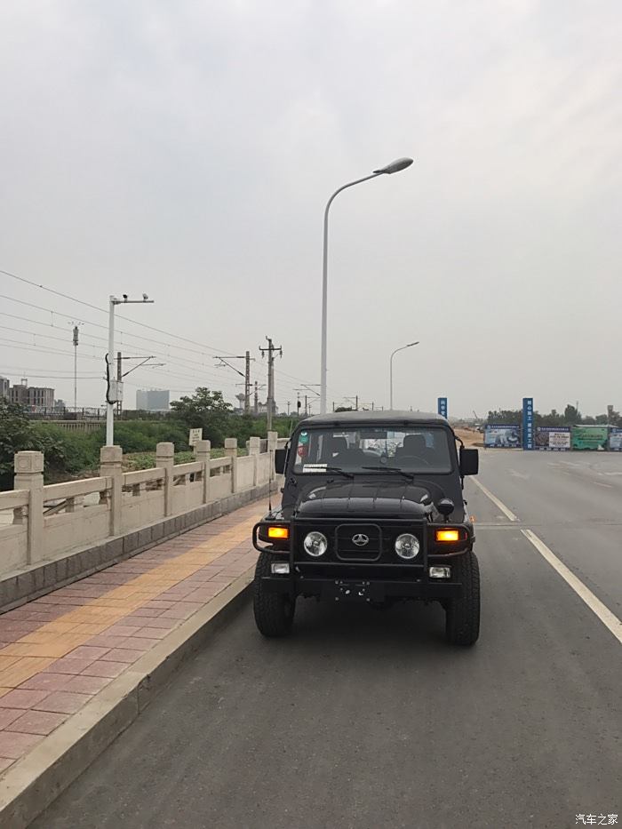 北京吉普 bj 2023 chb3 特警蓝 出库溜车!