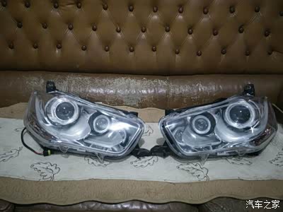 石家庄全新爱丽舍车友450元转让一对大灯总成
