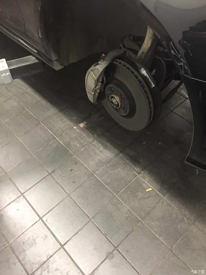 【图】奥迪a63.0T一百迈以上刹车抖动_奥迪A