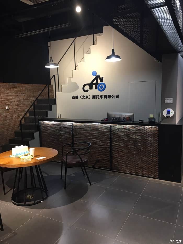 【图】大叔带你看北京铃木大贸店V-Strom100