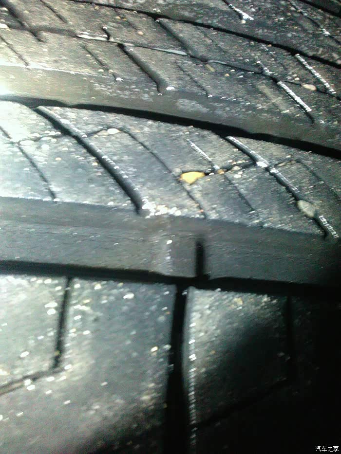 大家一般多少公里换轮胎