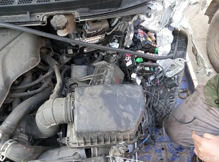 【图】朗动惨遭事故,请问保险程序怎么走啊,急