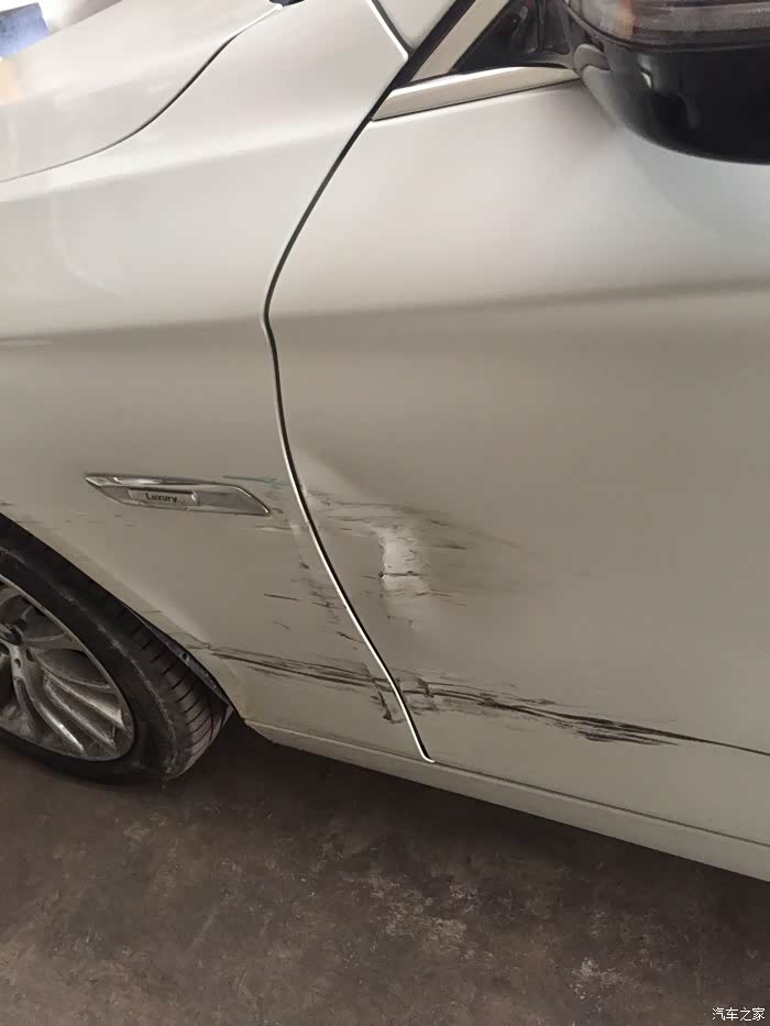 【图】碰成这样,对方全责,说没钱,理赔不起,我该