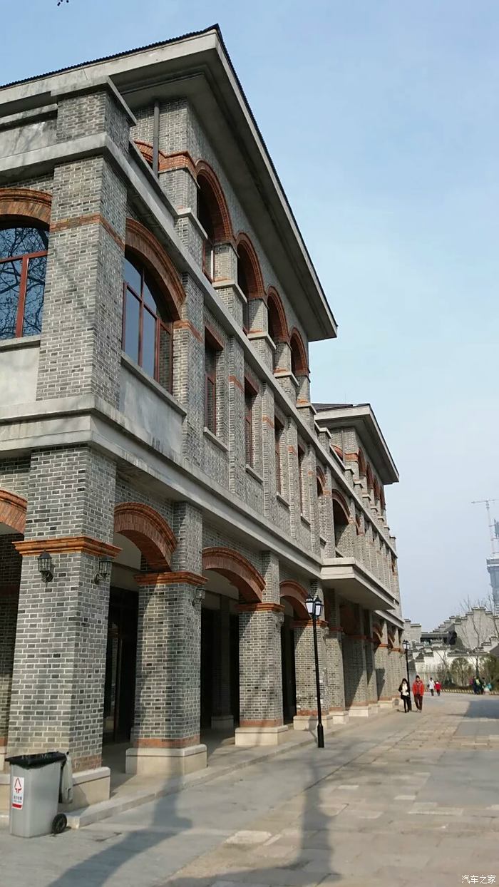 民国时期建筑,沿坡而建几道门古色古香,鳞次栉比老房子,无处不在石板