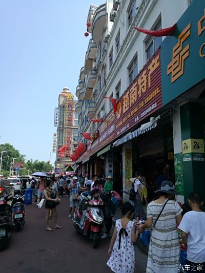 路没照相去过次主要就去东兴口岸附越南货条街逛逛买点越南特产其他也