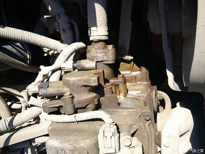【图】09年的羚羊发动机半面都是渗油怎么办