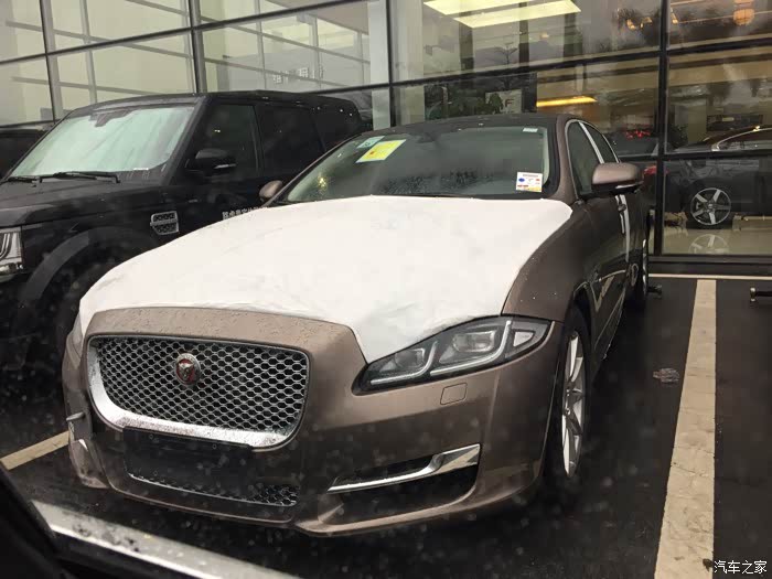 【图】今天停这被人家追尾了_捷豹XJ论坛