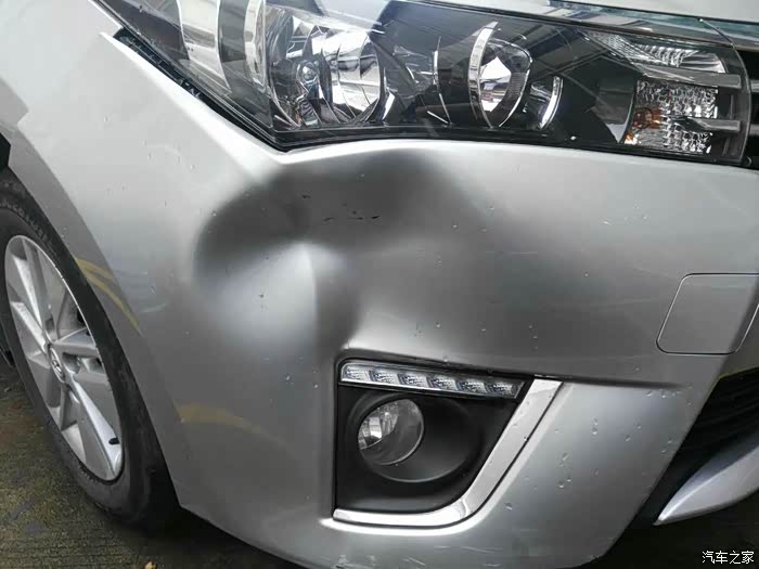 【图】14款卡罗拉前保险杠撞凹进去了,咋整?