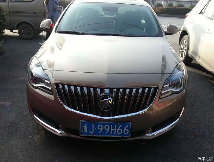 【图】新车贴膜,下护板,档泥板安装