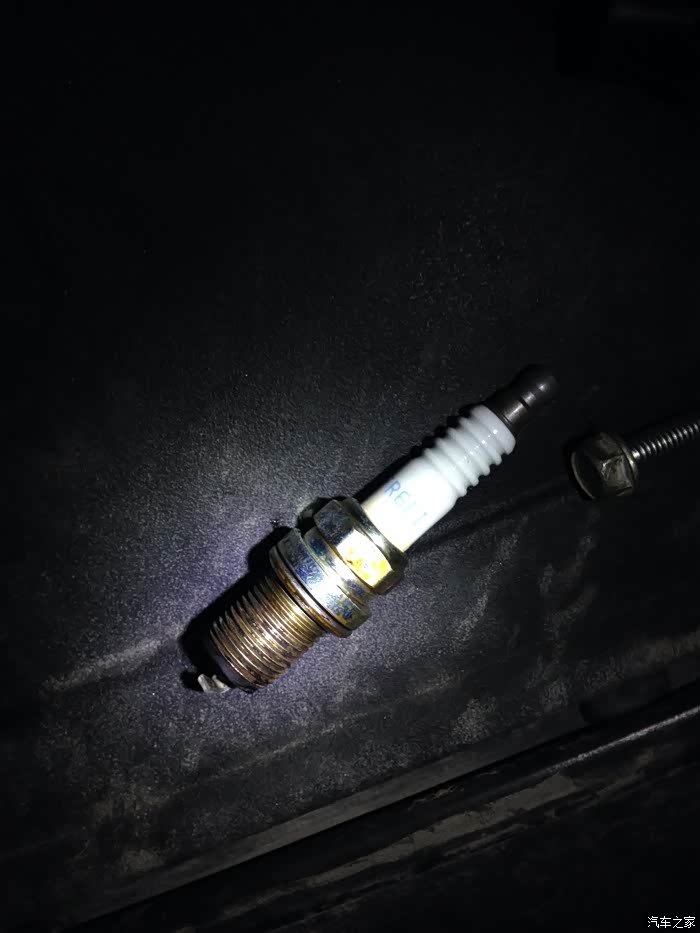 【图】气门室盖垫漏油症状