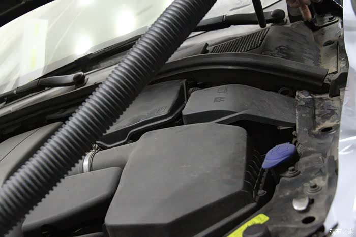 旧汽车翻新视频 500_ChsEl187vxCAXfNvAHeuS6Tr9mg852.jpg