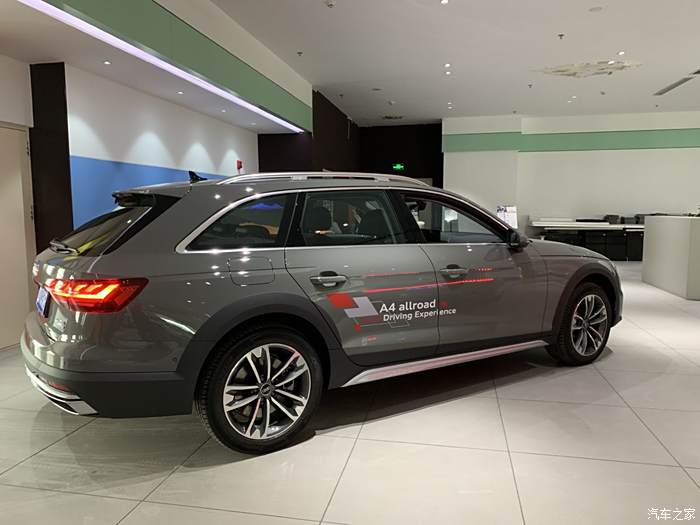 是新款奥迪a4allroad,探索家哦