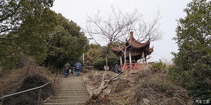 驾爱车登高望远第一站之吼山公园