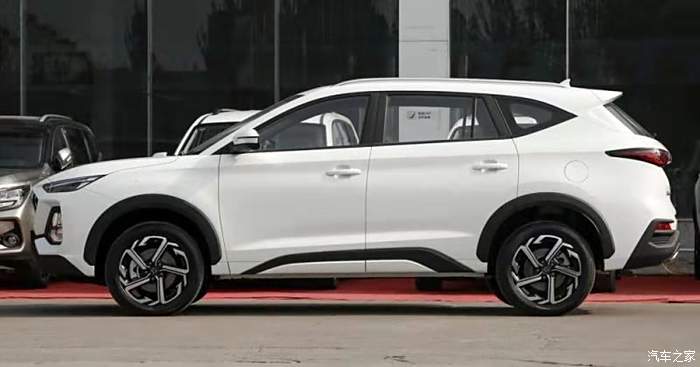 十万左右中型suv——思皓x8