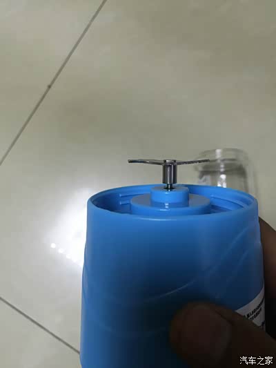 【评测】电动便携式榨汁杯