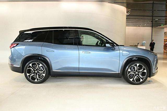 蔚来es 8大中型纯电suv,配得上高达60万的售价