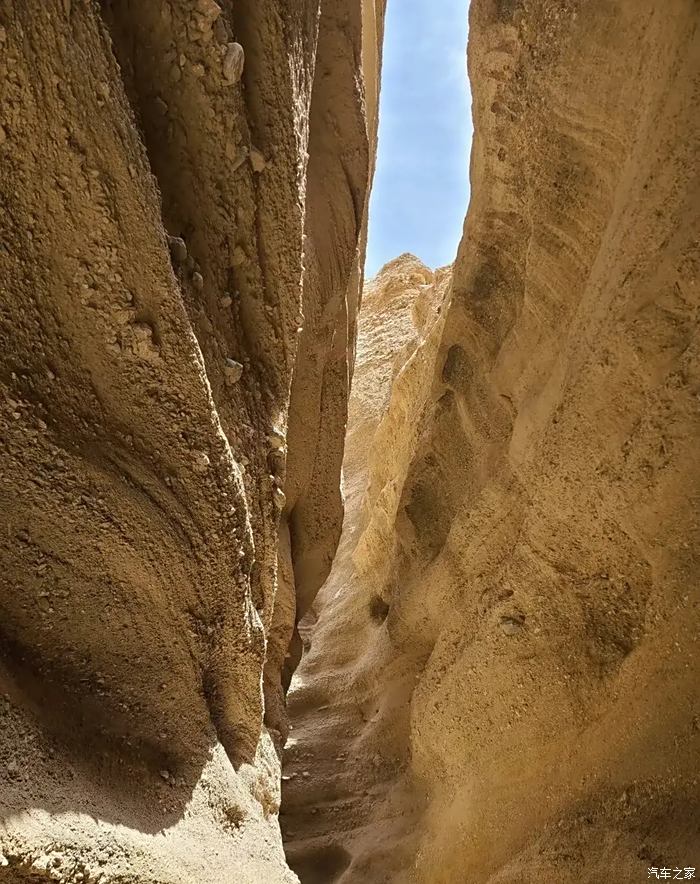 爱车就来拍自驾昆仑山大峡谷