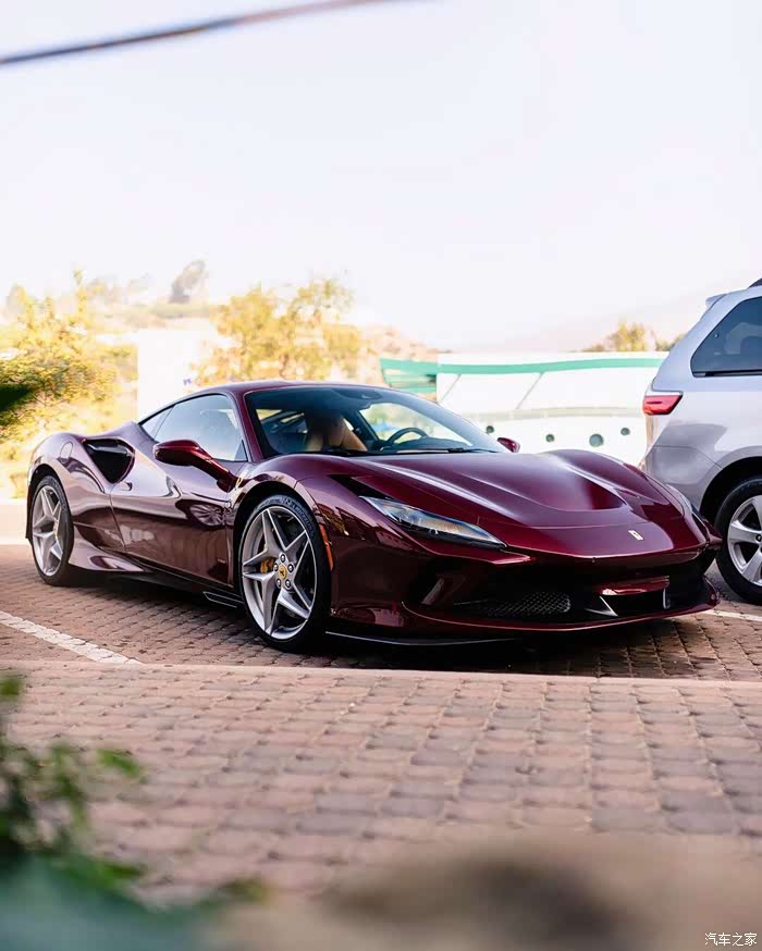 【图】ferrari f8 tributo,车漆颜色超赞_法拉利f8_之