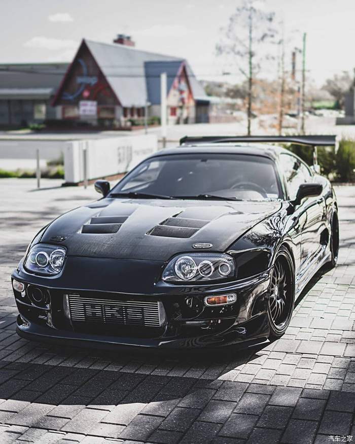 丰田supra mk4简直帅爆了