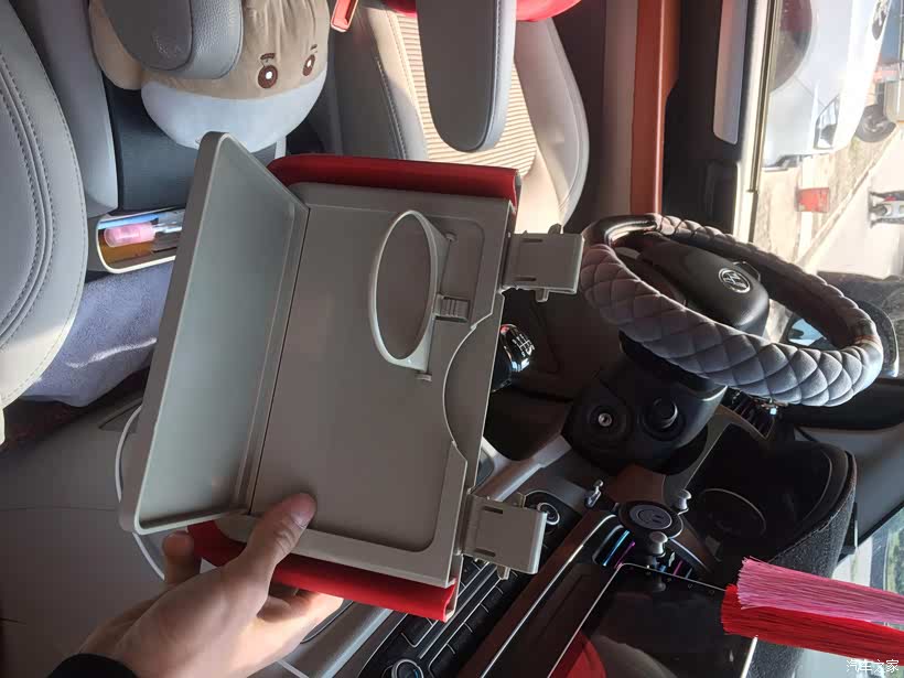 感谢大通厂家赠送的多功能储物盒.