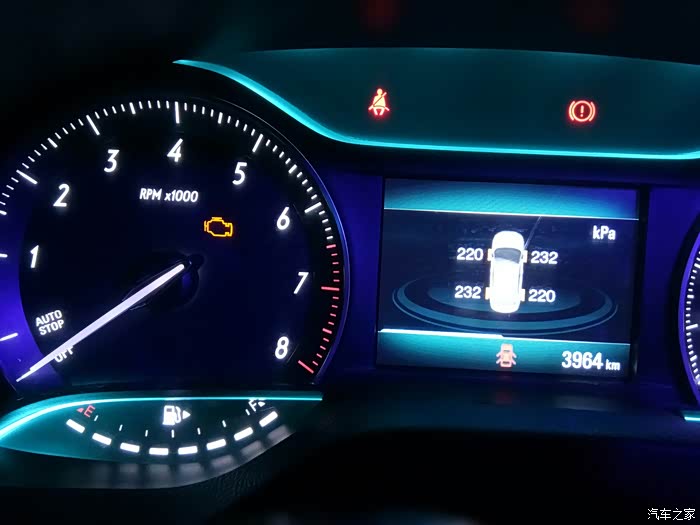 胎压多少跑高速最安全 500_wKgHIFp2-YGANNcNAAdY2guVvaM702.jpg