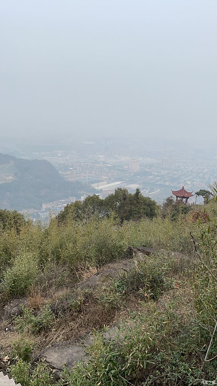 航坞山游记一览众山小