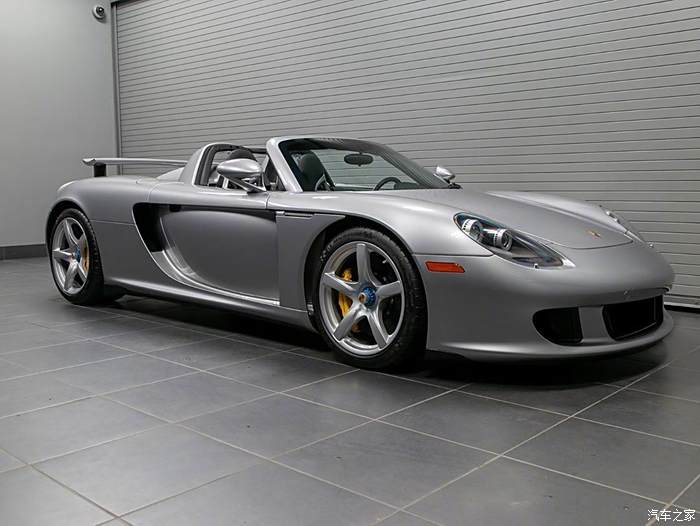 保时捷porsche carrera gt.