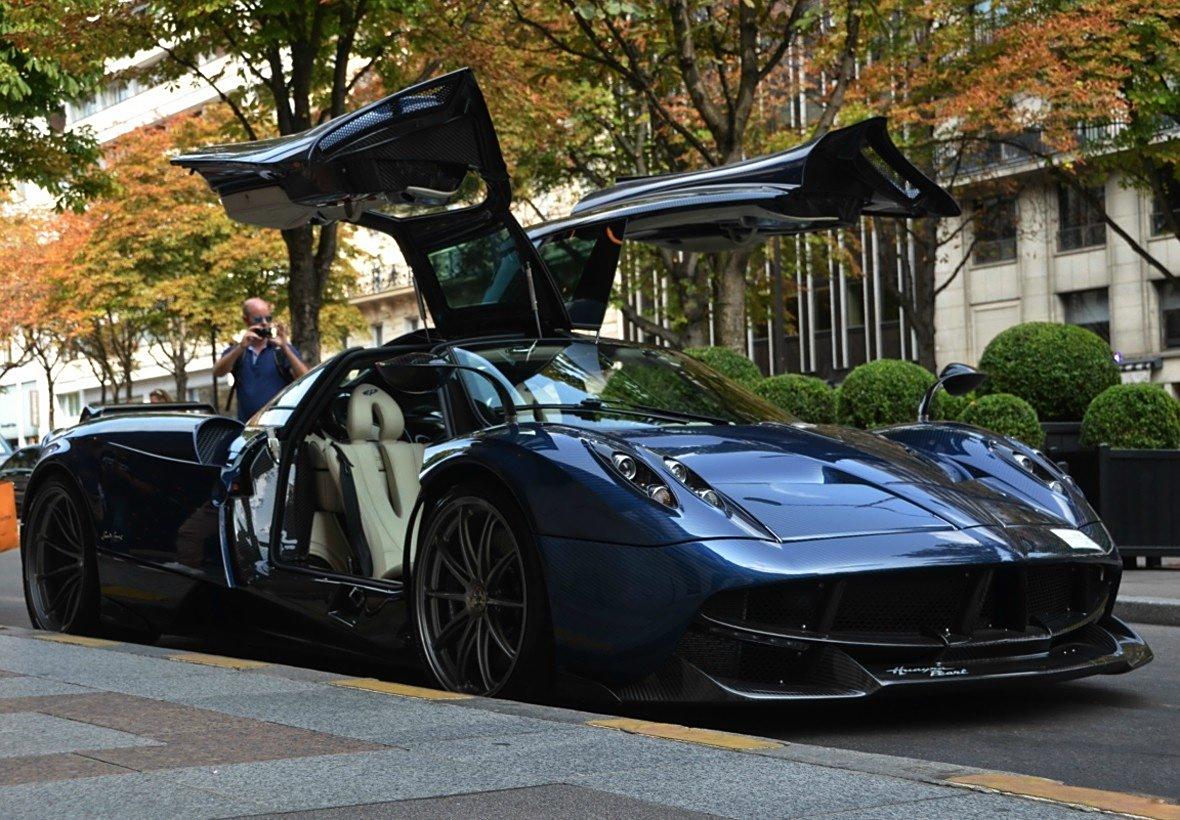 帕加尼huayra pearl帅气的风之子.