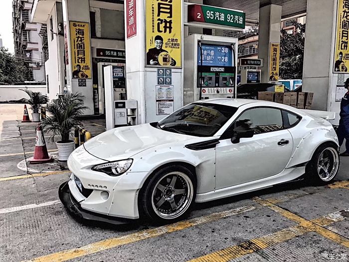 丰田86ssrsp4宽体轮毂