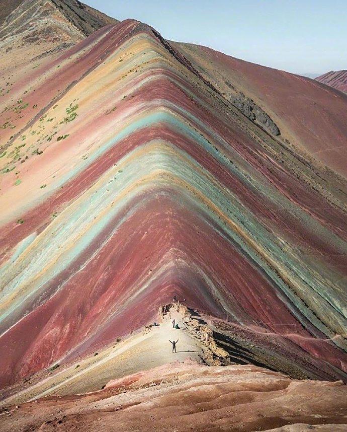 秘鲁安第斯山脉彩虹山.