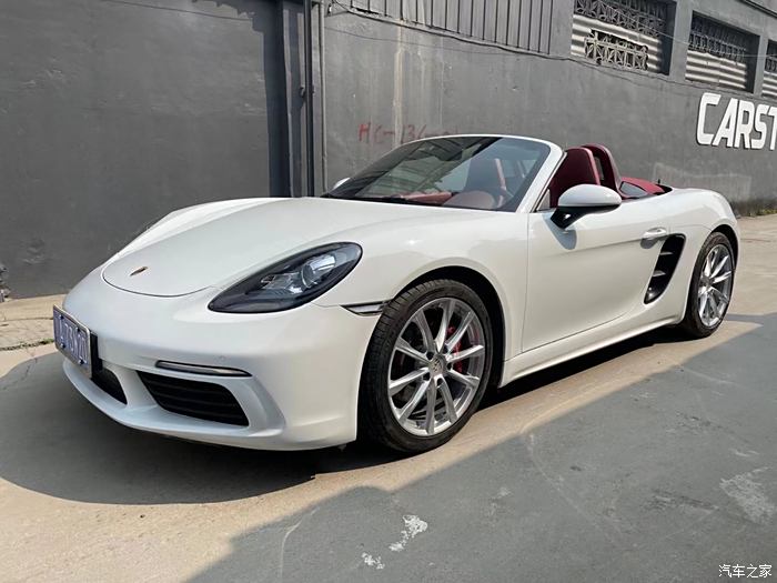 成都出一台18年保时捷718boxster 完美配色 白外红内红顶 小姐姐香车