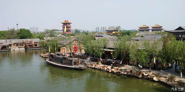 如何快速逛完清明上河园 500_ChcCP1zH9iiANnLAAANo7CGHXAo515.jpg