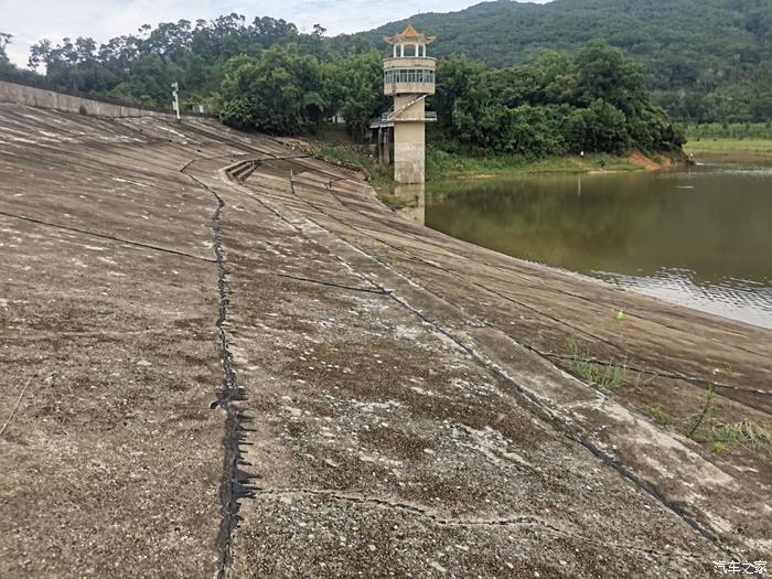 与爱车逸起同游怀德水库