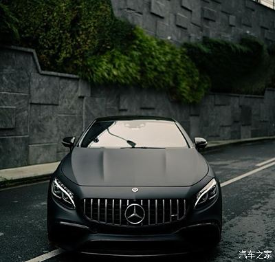 amg s63 coupe顶级性能外加黑武士颜色.