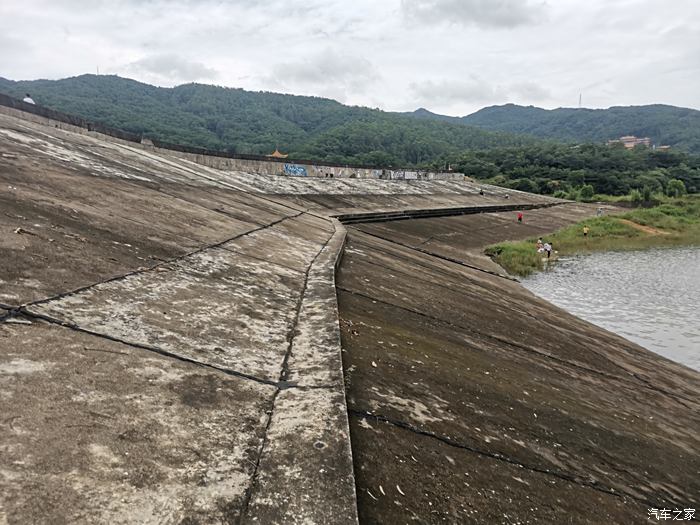 与爱车逸起同游怀德水库