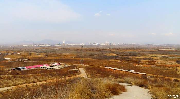 远眺河北敬业集团和平山县城冶河