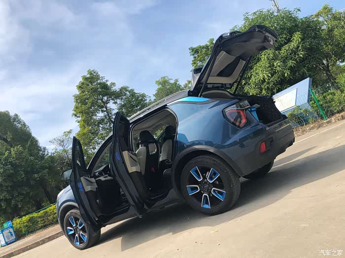 面子重要还是用车重要、领克01之车标