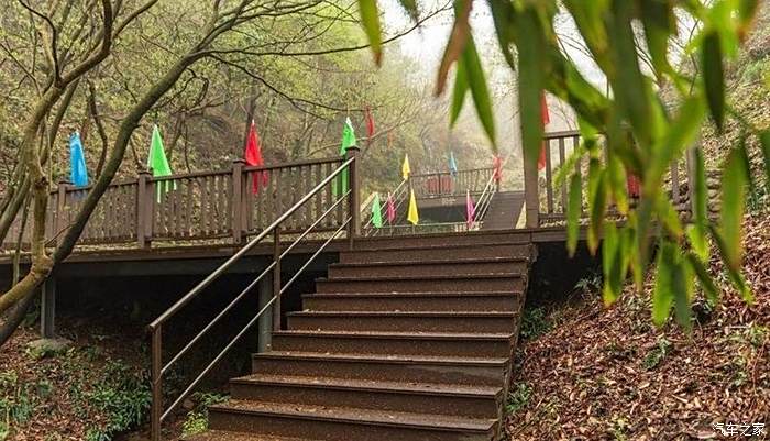 深溪村龙鹫登山步道