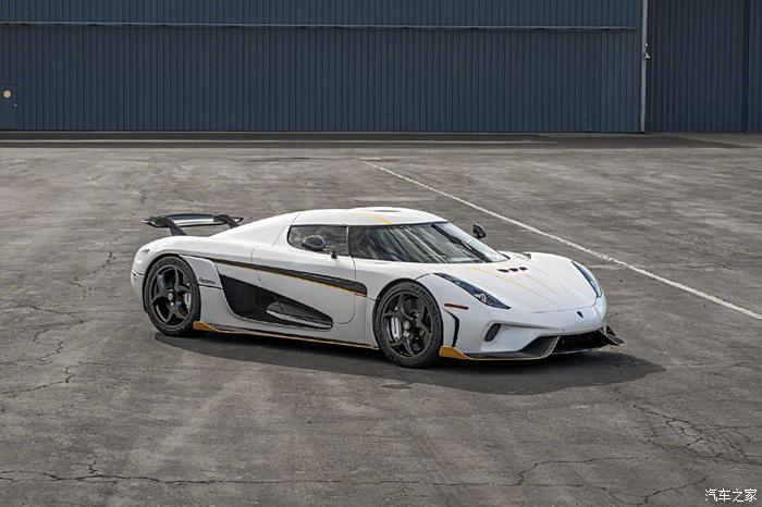 7 | 回复: 0 科尼赛克论坛 白色的柯尼塞格koenigsegg reger,展示它的