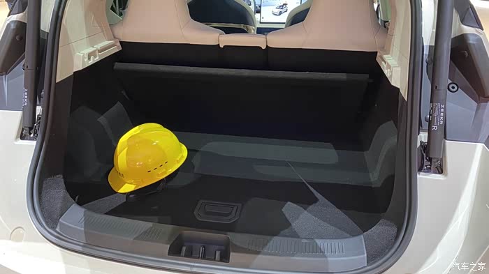 极氪x多少钱适合买 500_CjIFVWQ89zmAZnSHAAXzECCAAKI593.jpg