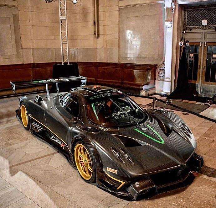 黑色pagani zonda r,就是这么的帅!_帕加尼论坛_手机